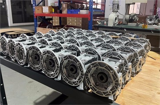 艾思捷SJMRV蝸輪減速機.jpg 艾思捷SJMRV蝸輪減速機.jpg