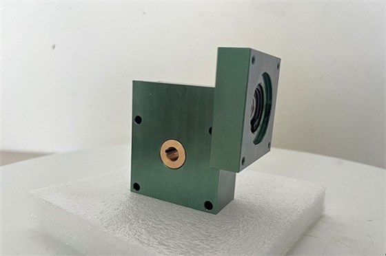 激光設(shè)備專(zhuān)用減速機(jī) 激光追蹤器減速機(jī) 激光設(shè)備用減速機(jī)(3).jpg