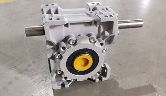 艾思捷廠家告訴您為什么要選擇雙輸入蝸輪蝸桿減速機？